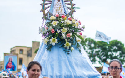 Mons. Olivera conformó Cáritas Diocesana Castrense