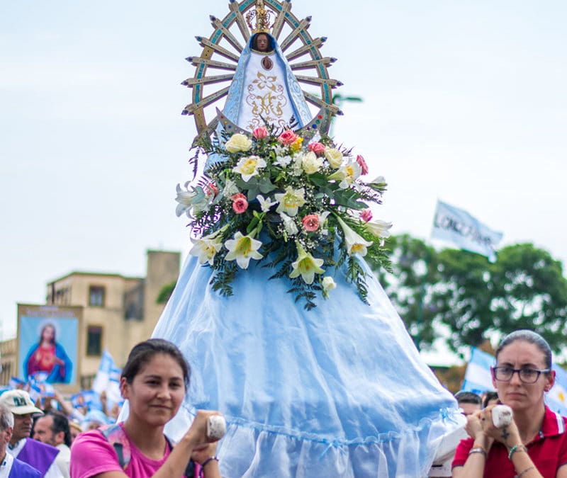 Mons. Olivera conformó Cáritas Diocesana Castrense