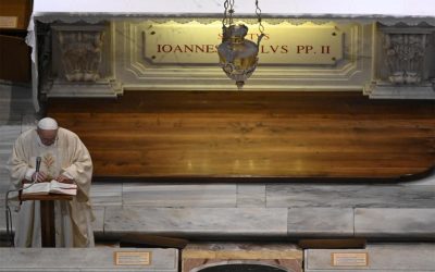 Papa Francisco | San Juan Pablo II un Pastor que dejó huellas de oración, cercanía a la gente, amor a la justicia