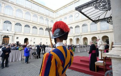 Papa Francisco | Tenemos que ir adelante con la ternura, una sociedad solidaria y justa es una sociedad más sana