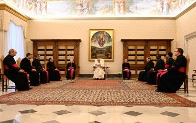 Papa Francisco | La oración nos ayuda a amar a los otros