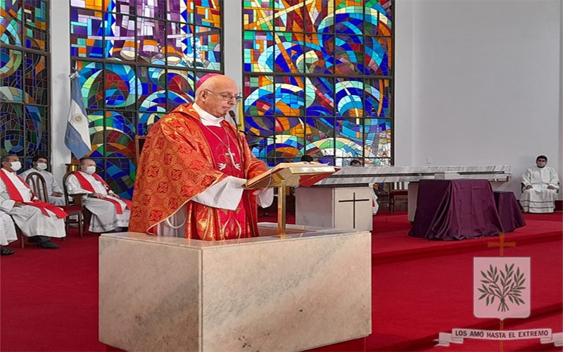 Mons. Olivera | La Cruz es signo de la Vida, de la Vida que no termina, es instrumento de amor