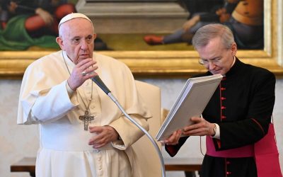 Papa Francisco | La lámpara de la verdadera fe de la Iglesia estará siempre encendida en la tierra mientras esté el aceite de la oración