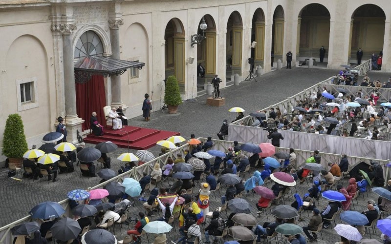 Papa Francisco | El corazón debe estar abierto y luminoso, para que entre la luz del Señor