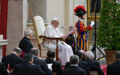 Papa Francisco | El amor y la oración de Jesús por cada uno de nosotros no cesa, es más, se hace más intenso y somos el centro de su oración