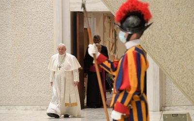 Papa Francisco | La esperanza no decepciona nunca, la esperanza nunca va sola, sino juntos