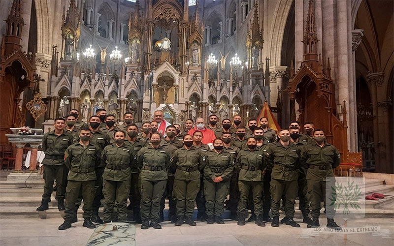 Buenos Aires | Sean testigos fieles, alegres de Jesús Resucitado, que la Santísima Virgen nos ayude a dejarnos llenar del Espíritu, siendo siempre testigos del Espíritu Santo