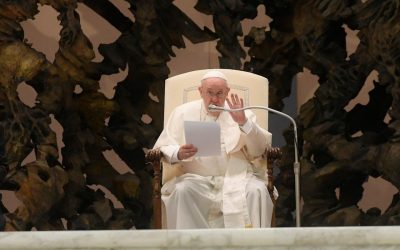 Papa Francisco | La fe expulsa el miedo, y la resurrección de Cristo quita la tristeza como la piedra del sepulcro, cada día del cristiano es un ejercicio de resurrección