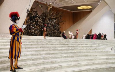 Papa Francisco | El mundo, necesita jóvenes fuertes, que salgan adelante, y viejos sabios