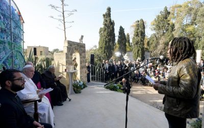 Papa Francisco | Recemos para ser salvados del naufragio de la civilización, que amenaza no sólo a los refugiados, sino a todos nosotros