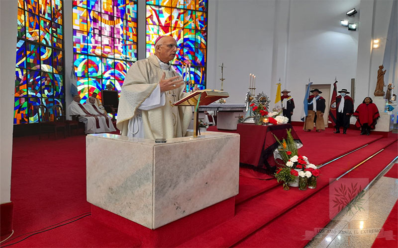 Mons. Olivera | Renovemos el pacto de fidelidad uniéndonos a la comunidad de Salta, tal como le dijimos a Jesús, «Tu eres nuestro, nosotros somos Tuyos», a María, nuestra Madre, «Tu eres nuestra, nosotros somos tuyos»