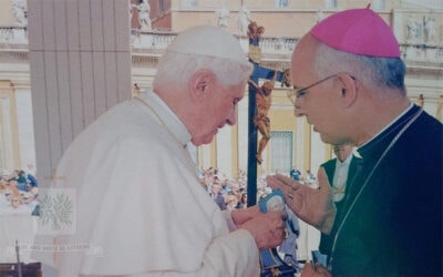Mons. Olivera | Benedicto XVI nos enseñó y confirmó en la confianza que implica, para un corazón creyente, cuando Dios nos encomienda una misión