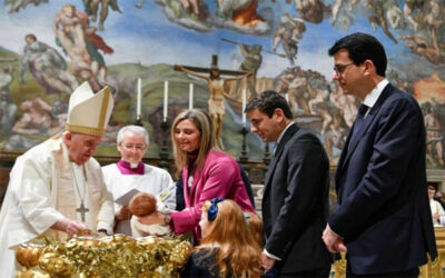 Papa Francisco | El Bautismo nos hace renacer a la vida cristiana