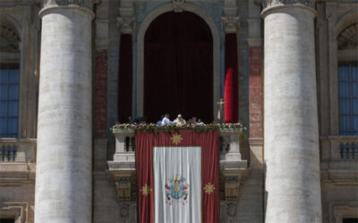 Papa Francisco | No estamos solos, Jesús, el Viviente, está con nosotros para siempre