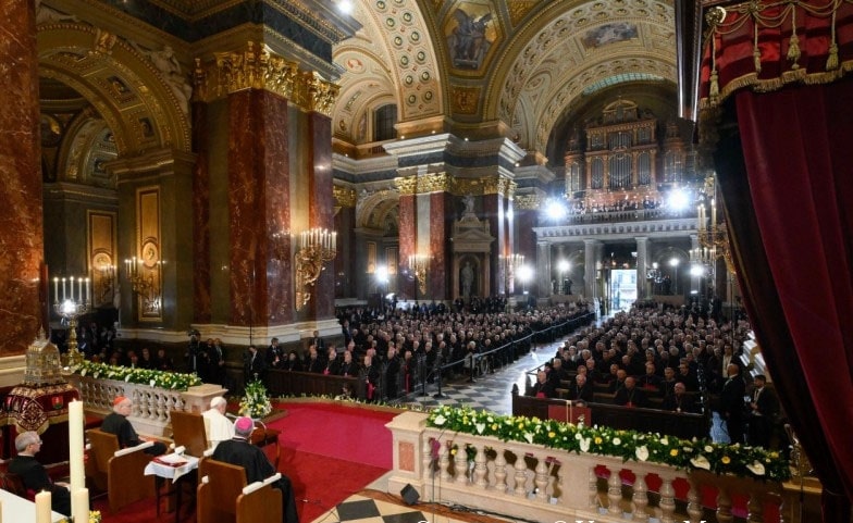 Hungría | Contra el derrotismo catastrófico y el conformismo mundano, el Evangelio nos da ojos nuevos, nos da la gracia del discernimiento