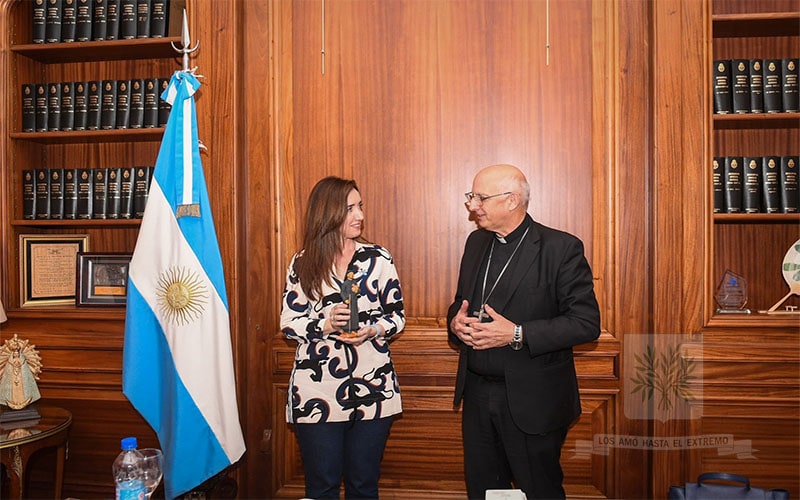 Mons. Olivera visitó a la Sra. Vicepresidente de la República Argentina