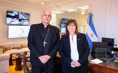 El Obispo Castrense de Argentina visitó a la Sra. Ministro de Seguridad de la Nación