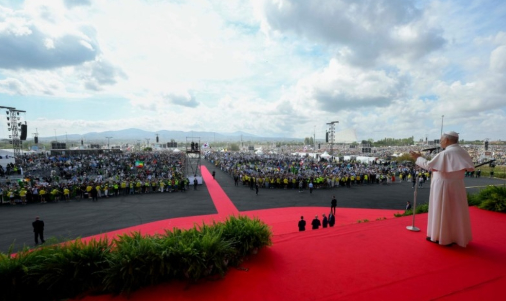 PAPA LEÓN XIV | Unidos a Jesús como los sarmientos a la vid, ustedes darán mucho fruto; serán sal de la tierra, luz del mundo; serán semillas de esperanza allí donde viven