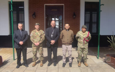 BUENOS AIRES | Mons. Olivera realizó una visita Pastoral a la Compañía de ING. QBN y Apoyo a la Emergencia 601 de la ciudad de San Nicolás