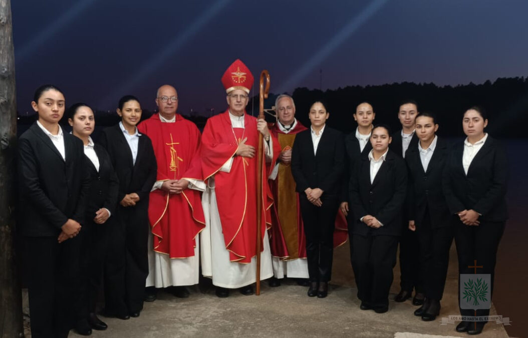 ENTRE RÍOS | Mons. Olivera confirió sacramento de Confirmación a Marineras del Centro de Formación de PNA, Salto Grande