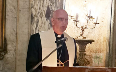 MONS. OLIVERA | Como pastores, nuestra tarea es iluminar la historia con la luz de la fe, este libro nos llama a una reflexión profunda