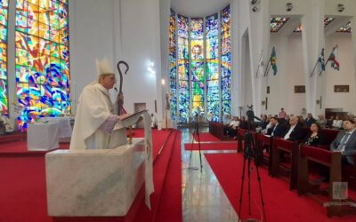 MONS. OLIVERA | El Siervo de Dios Larrabure supo de dolor y angustia, supo de perdón y de amor, inmerso en la oscuridad del dolor, la luz del perdón lo inundó