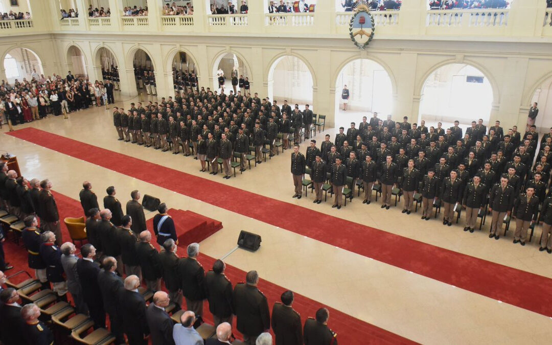 MONS. OLIVERA | Señor te imploramos protejas, des la perseverancia y fortaleza para que las vicisitudes del mundo no apaguen el fervor de su vocación de soldados, sino que aumente, amando cada vez más a la Patria y a sus hermanos