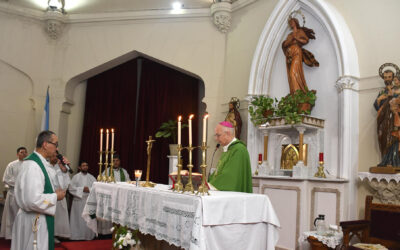 BUENOS AIRES | Mons. Olivera presidió la Santa Misa de inicio Pastoral del nuevo Párroco de la Parroquia Stella Maris de Puerto Belgrano
