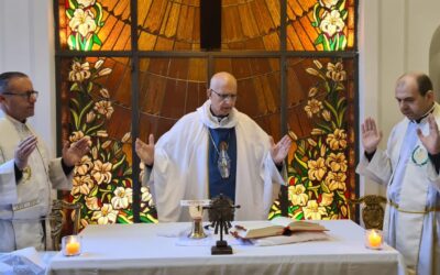CASA ROSADA | Mons. Olivera consagró y pidió al Sagrado Corazón de Jesús por las autoridades y por el pueblo