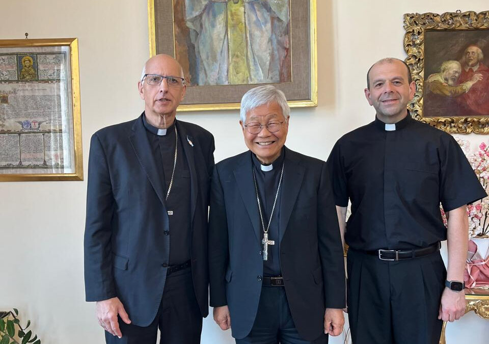 VATICANO | Mons. Olivera fue recibido en audiencia privada con el Prefecto de la Congregación para el Clero