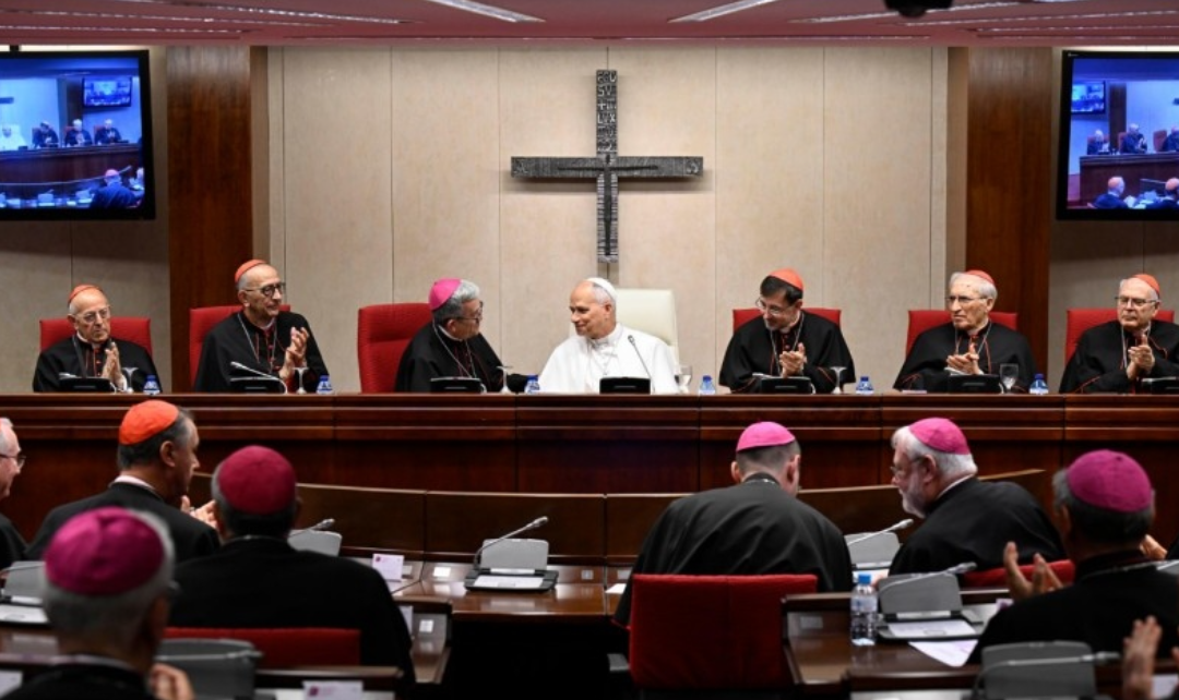 PAPA LEÓN XIV | La Iglesia que recibe el corazón de Cristo lleva consigo la columna de fuego que la guía, la sostiene, la defiende y la conforta el equipaje necesario para afrontar cualquier reto