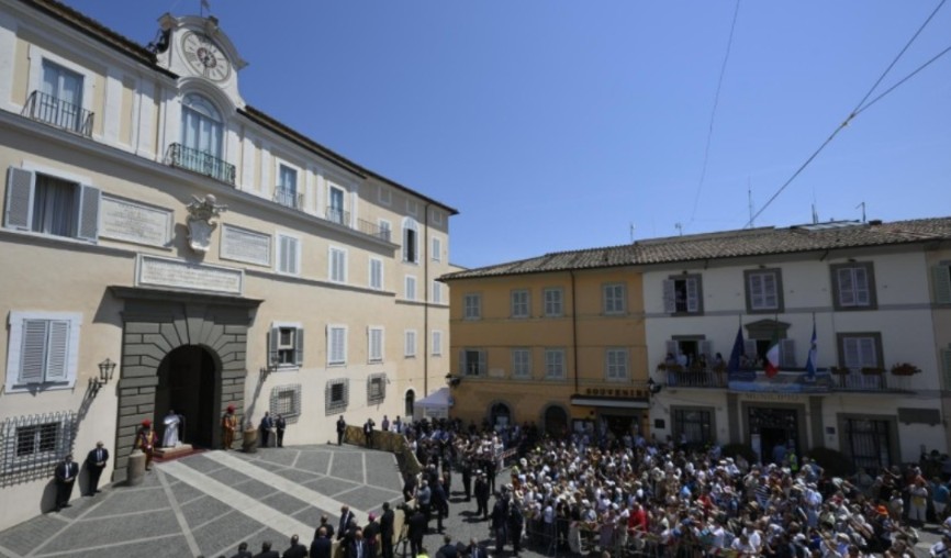 ObispadoCastrenseArg_CastelGandolfo 00