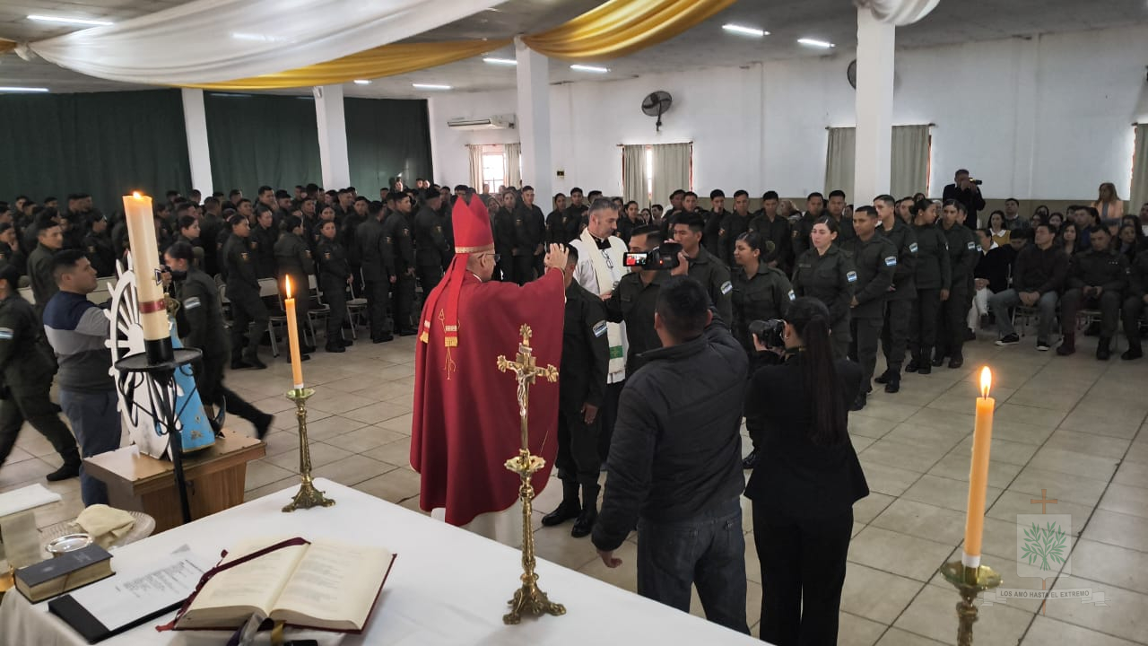 ObispadoCastrenseArg_EscGNAJesúsMaría Confirmaciones 12